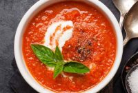 Tomato and basil soup recipe with fresh tomatoes